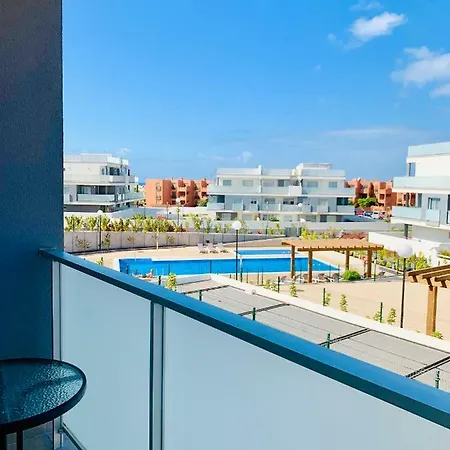 La Tejita Beach & Pool Apartments *